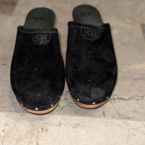 UGG Abbie Black Suede Wooden Clog Mules • Size 6 - Picture 3 of 11